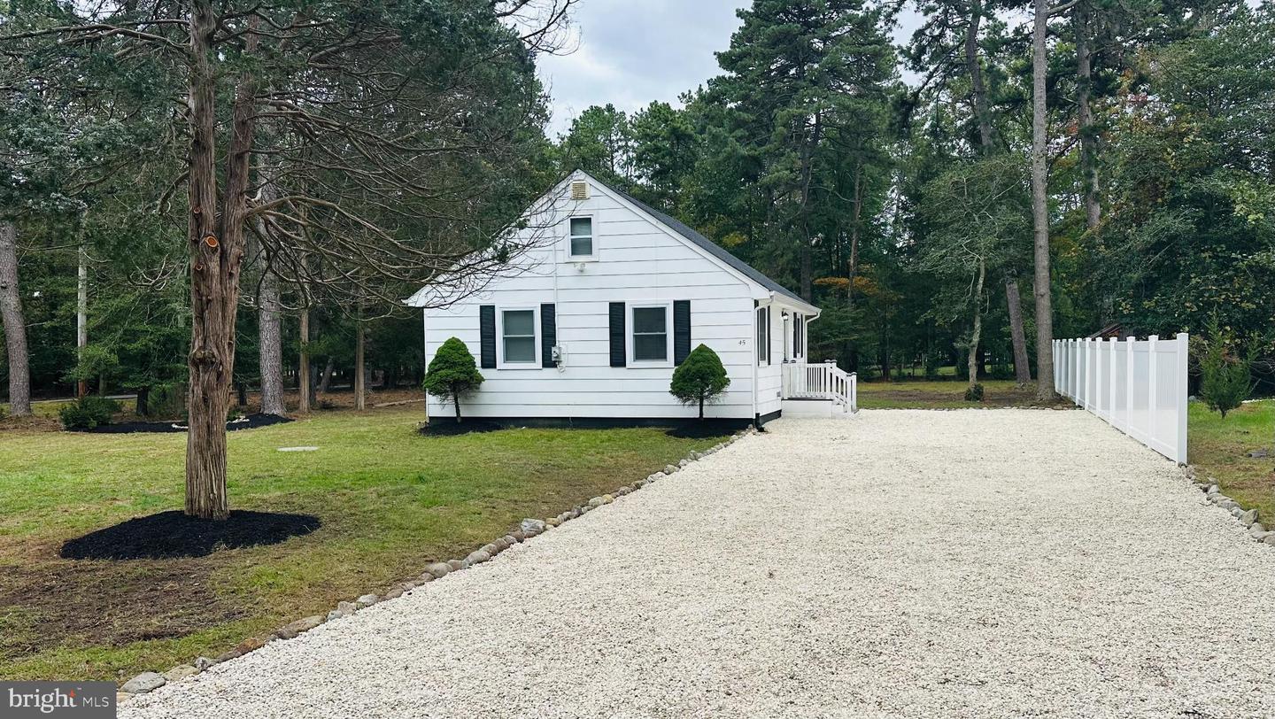 45 Burton Dr Property Photo 1