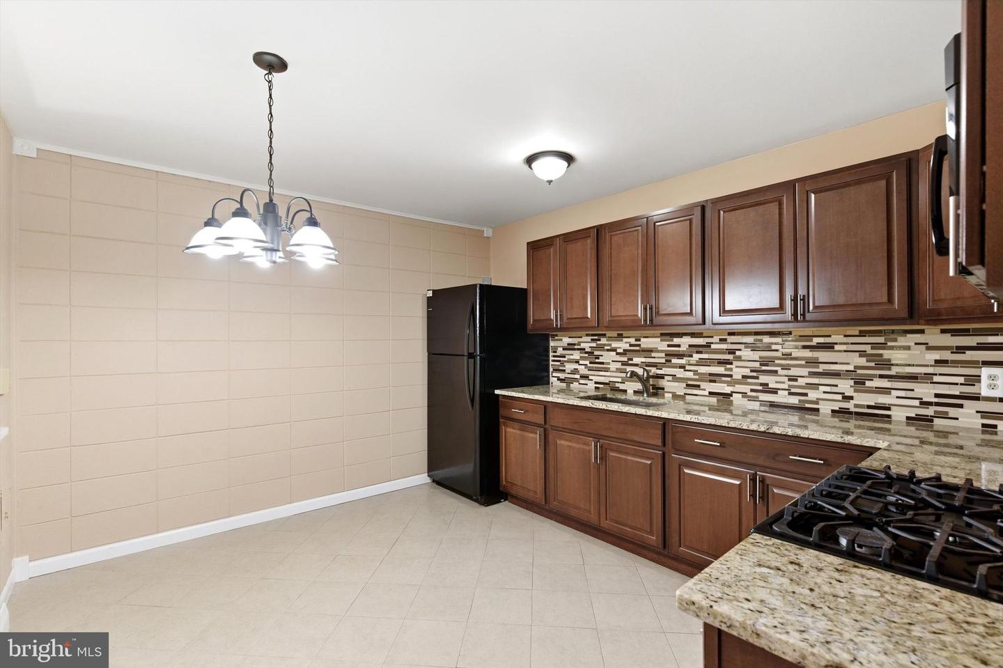 11a Birch Street #a Property Photo 8