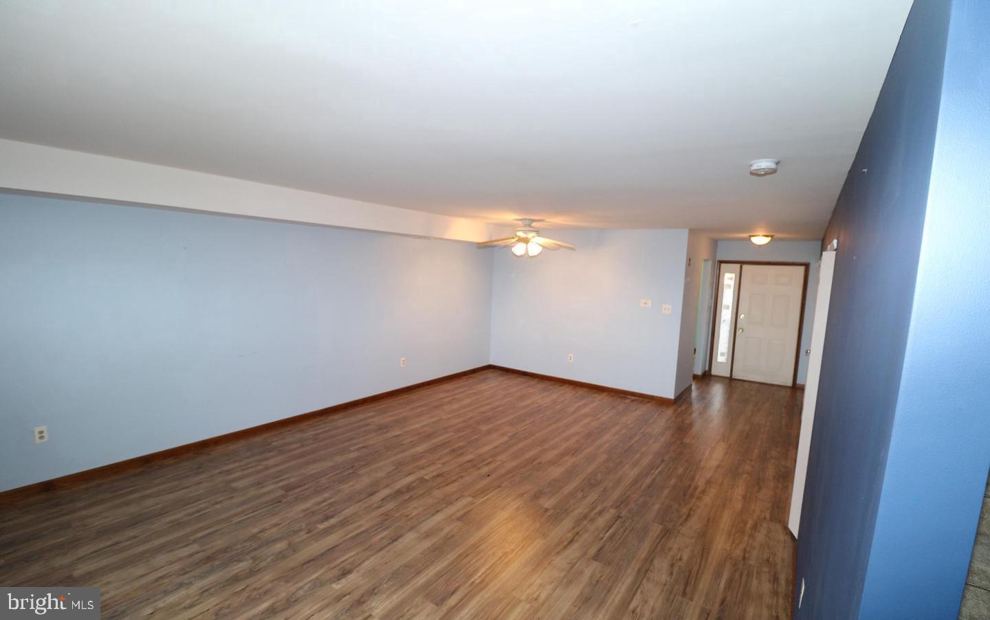 7 W Playhouse Dr Property Photo 9