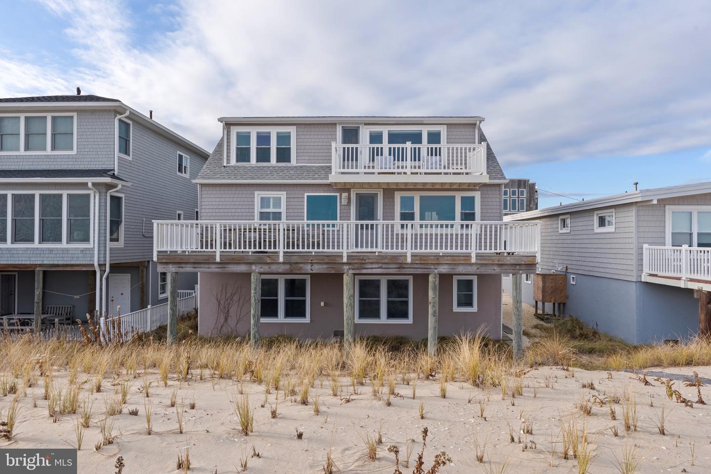 2313 N Ocean Ave Property Photo 1