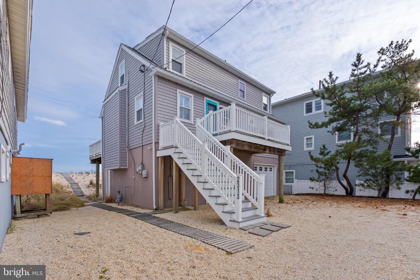 2313 N Ocean Ave Property Photo 22