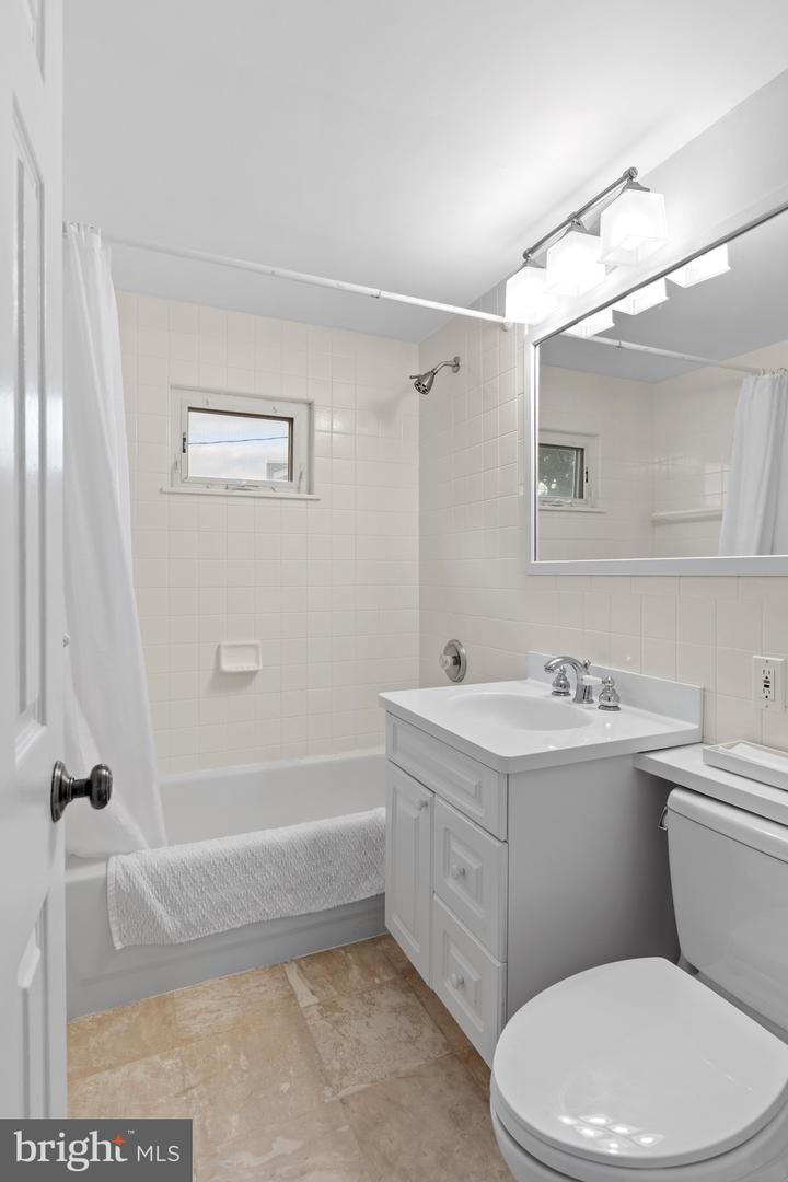 2313 N Ocean Ave Property Photo 54