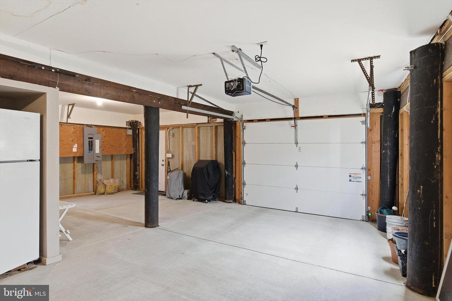 5303 S Long Beach Blvd Property Photo 26