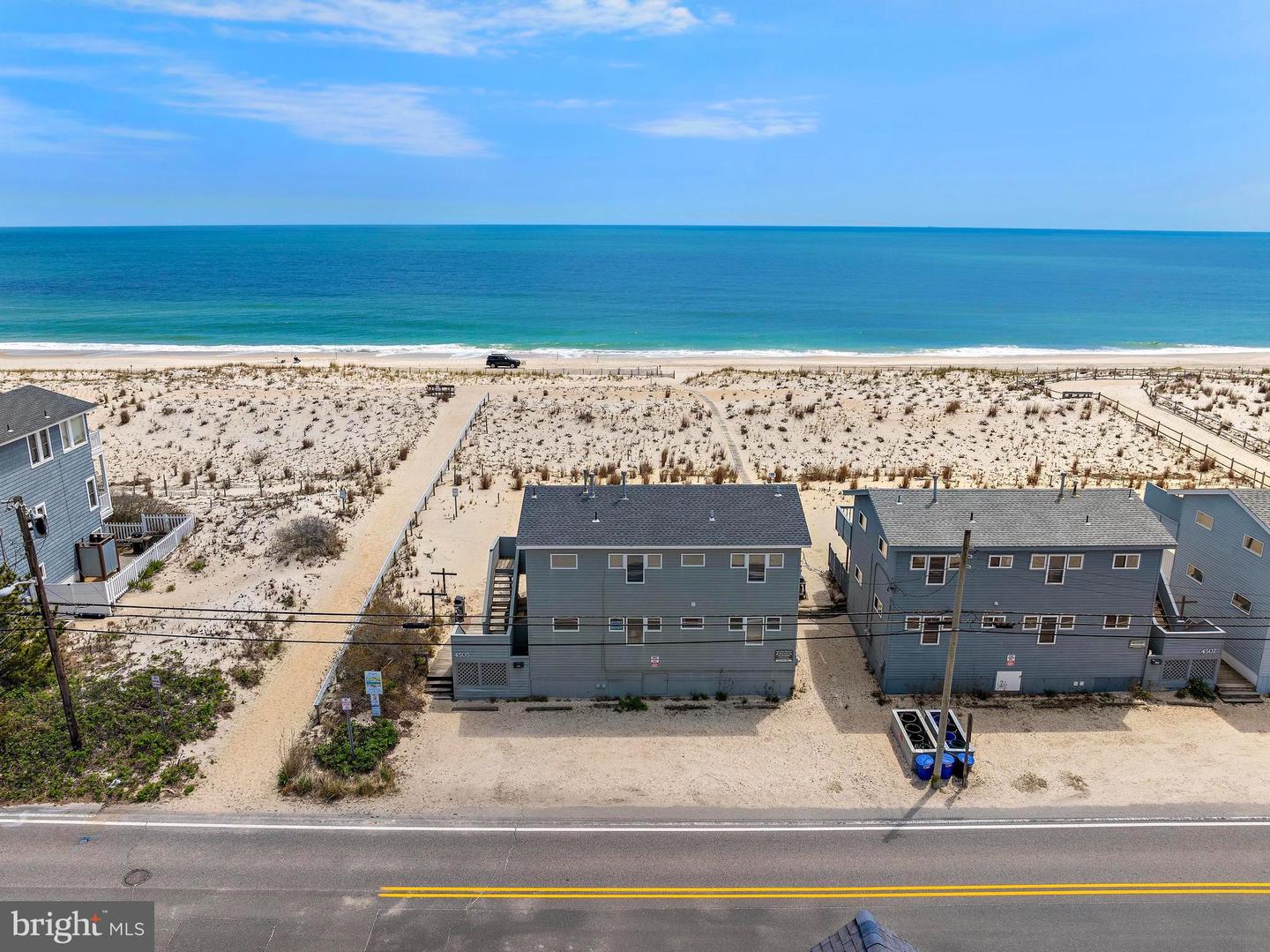 4505-4507 Ocean Blvd Property Photo 3