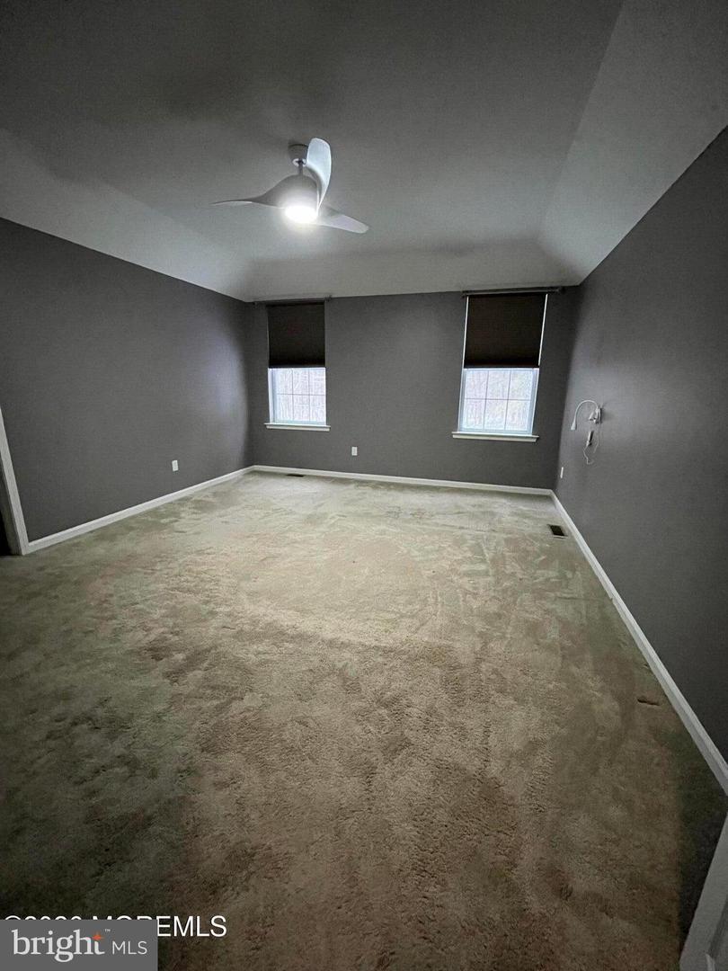 206 Hawthorne Lane Property Photo 26