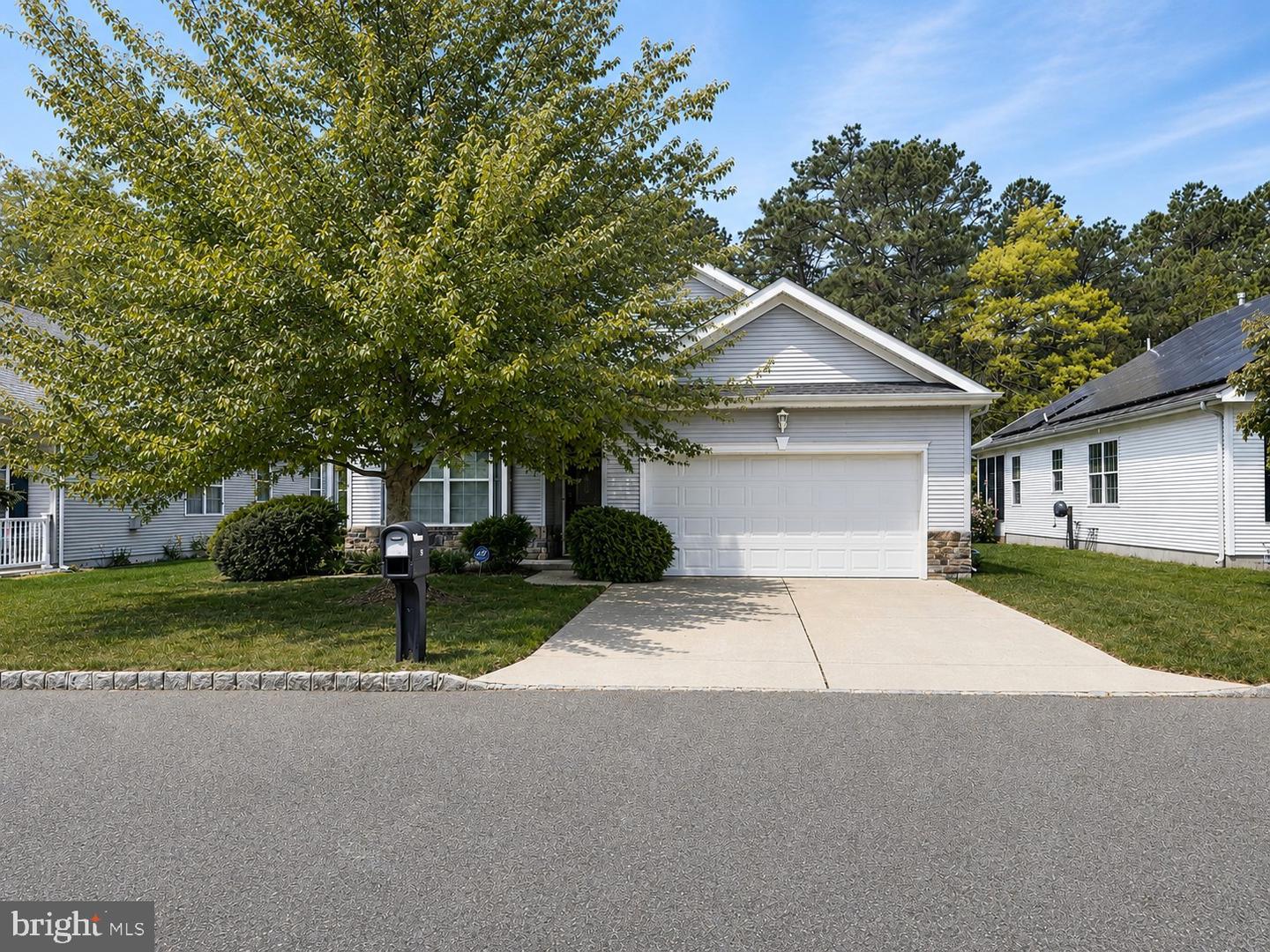 50 Briarwood Dr Property Photo 1