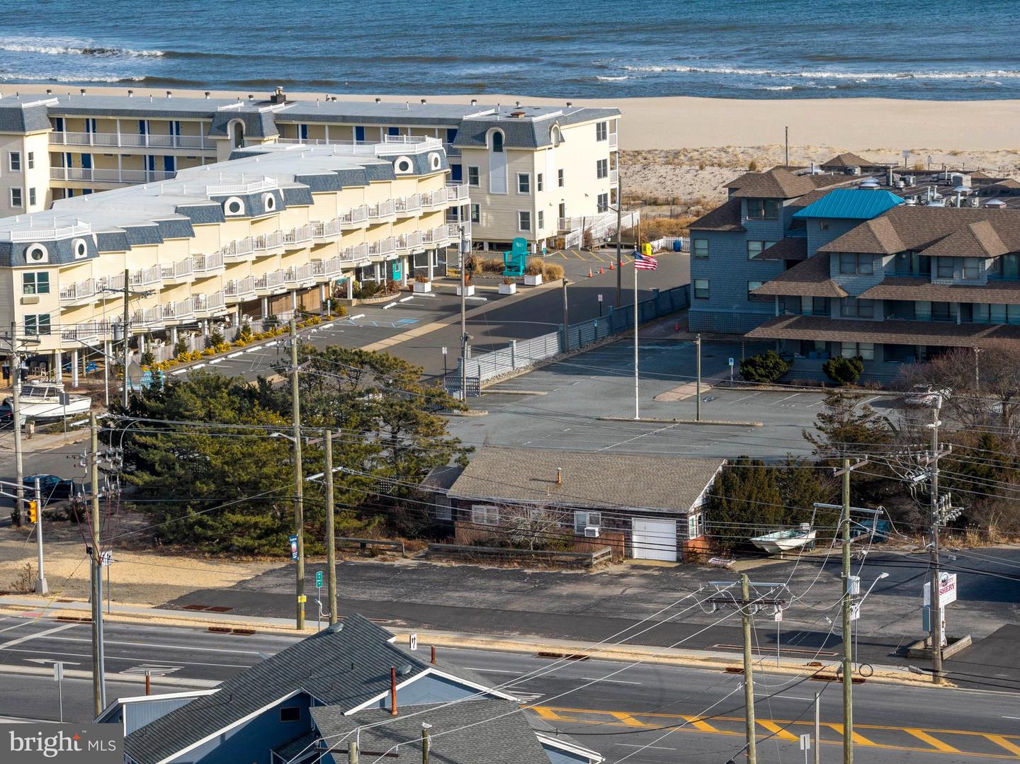 902 Long Beach Blvd Property Photo 20