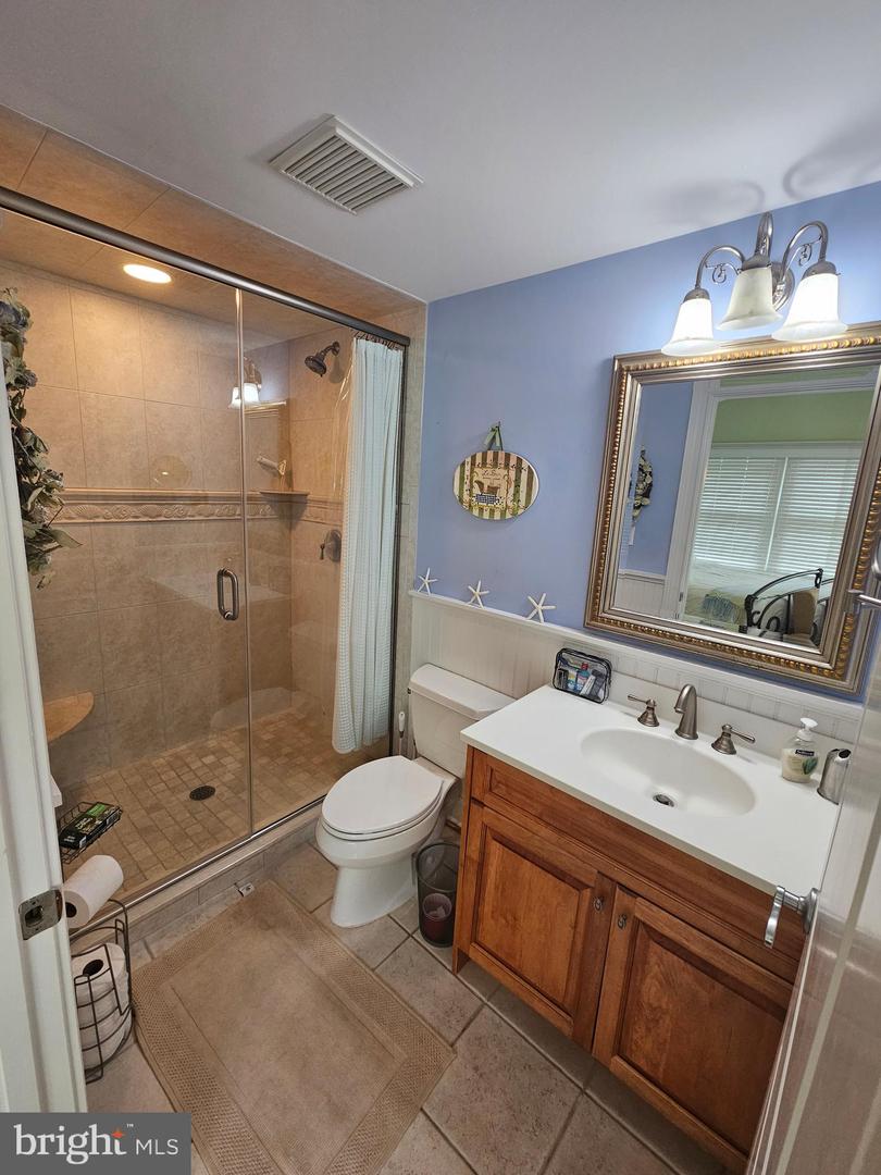 10 E 34th Property Photo 21
