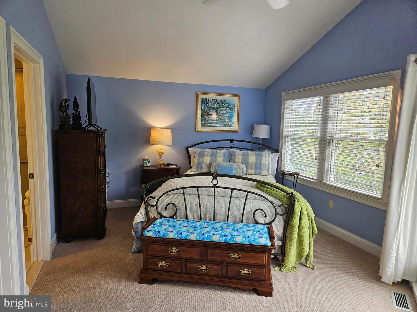 10 E 34th Property Photo 23
