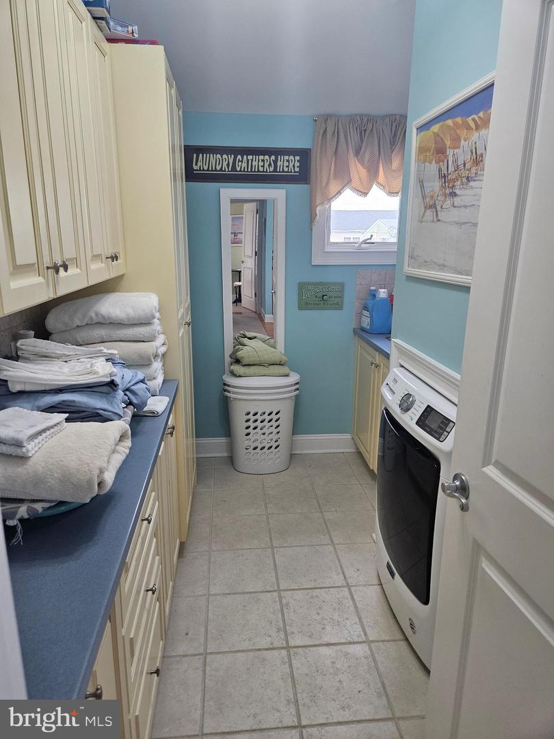 10 E 34th Property Photo 26