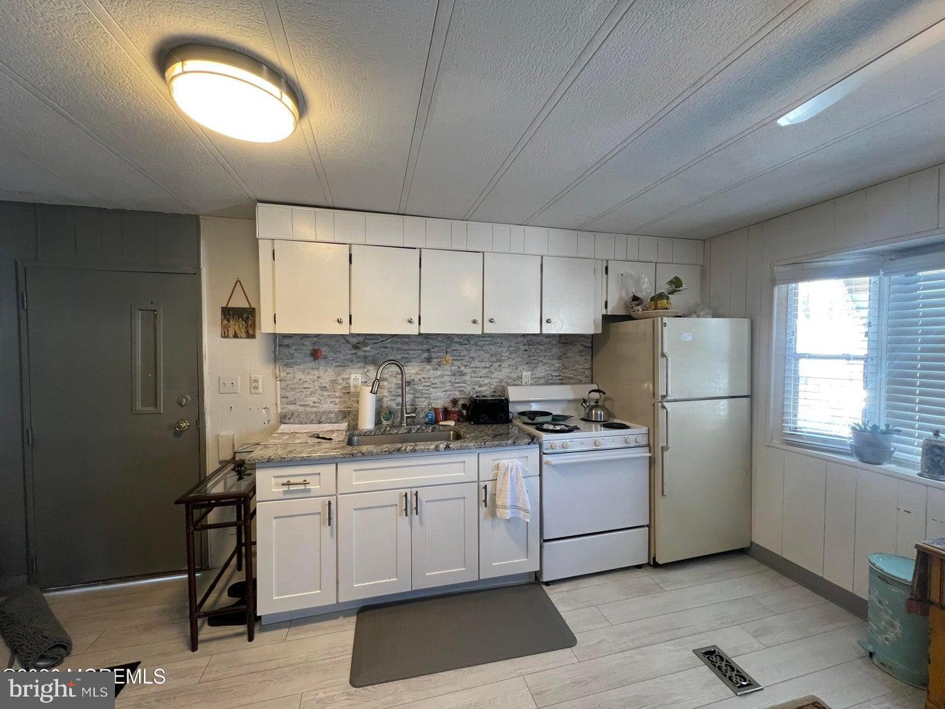177 Mockingbird Way Property Photo 11