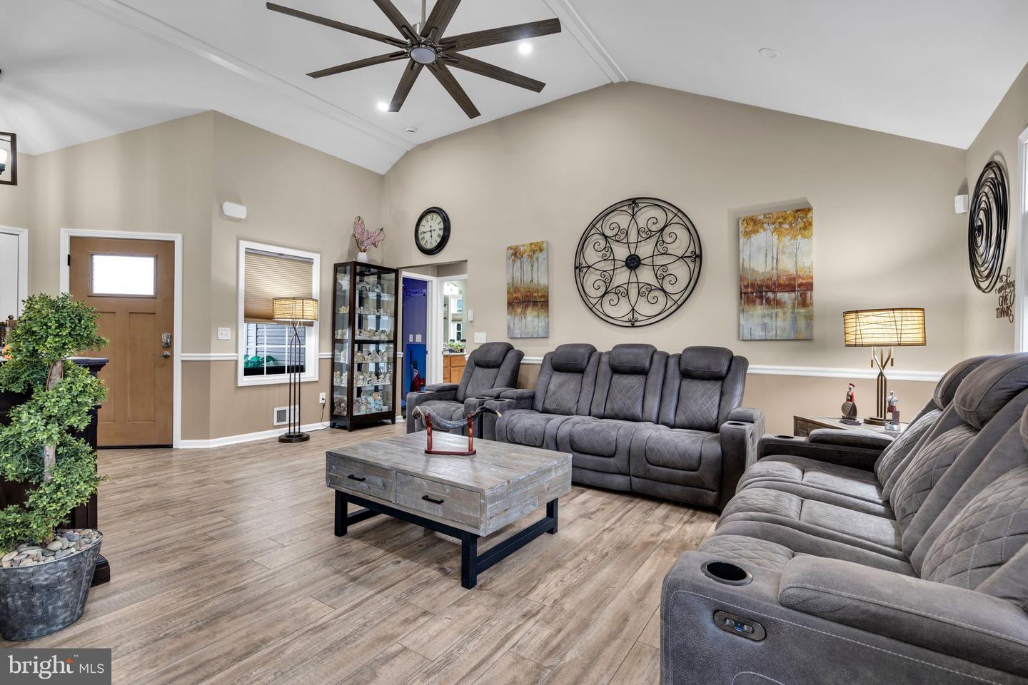 496 Lighthouse Drive Property Photo 12