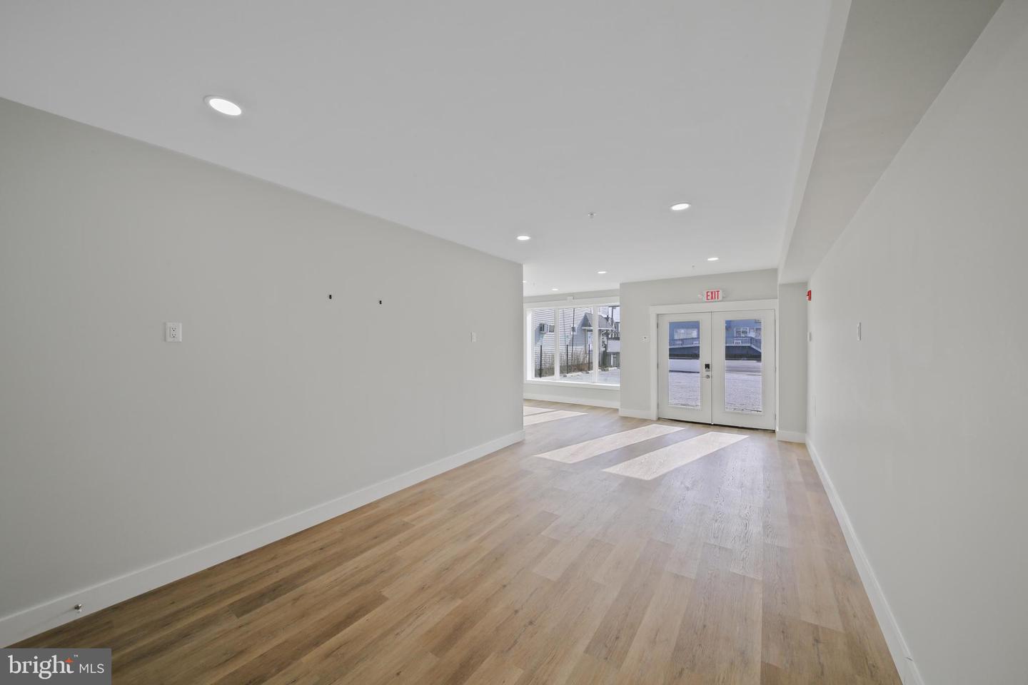 1210 Long Beach Blvd #c2-01 Property Photo 10
