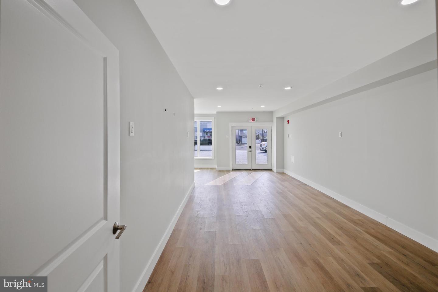 1210 Long Beach Blvd #c2-01 Property Photo 11