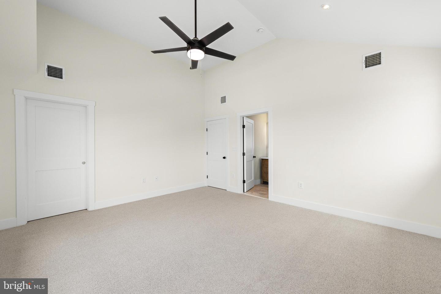 1131 S Green St Property Photo 29