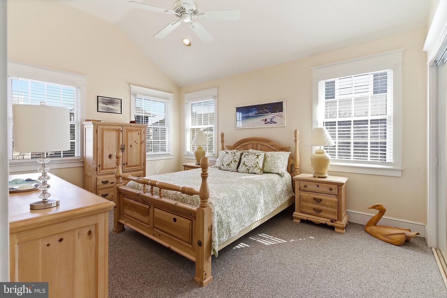 23 Fifth Property Photo 25