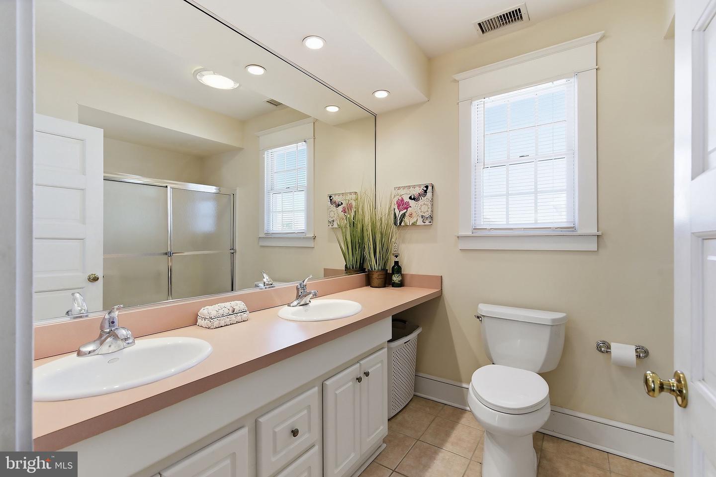 23 Fifth Property Photo 29
