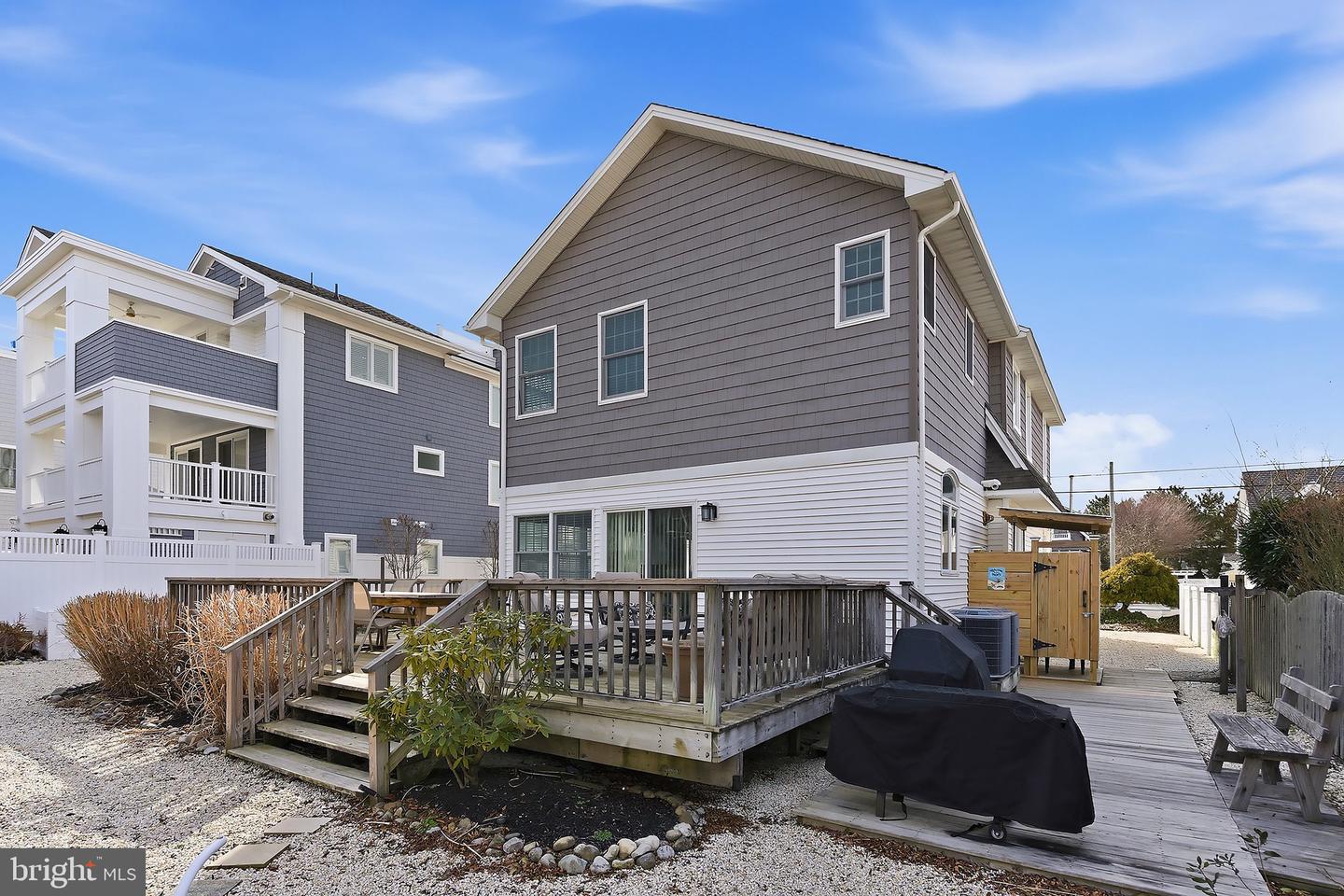 23 Fifth Property Photo 40