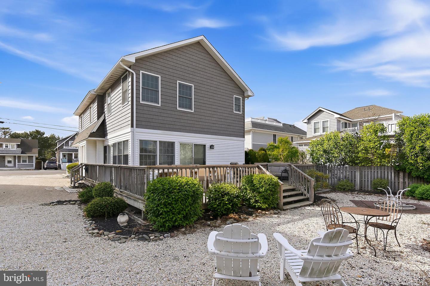 23 Fifth Property Photo 42
