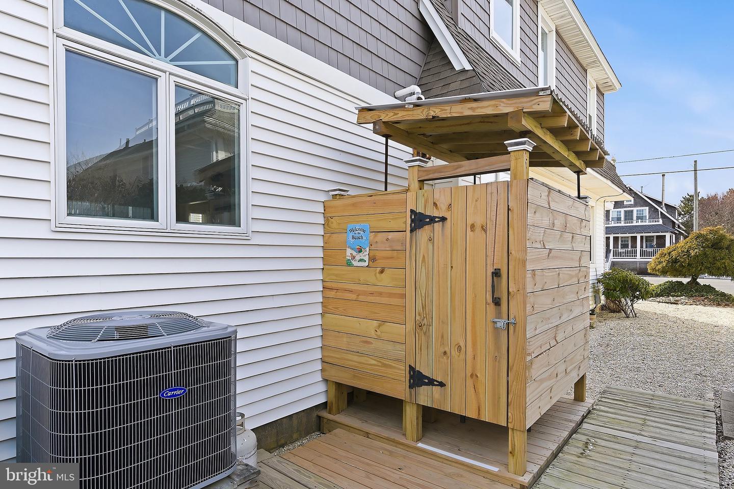 23 Fifth Property Photo 43