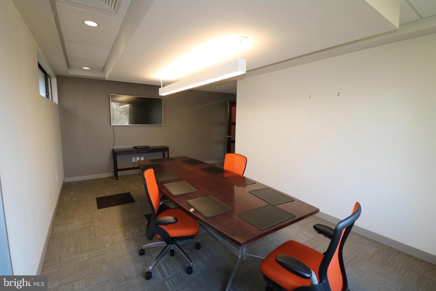 201 Shenandoah Property Photo 9