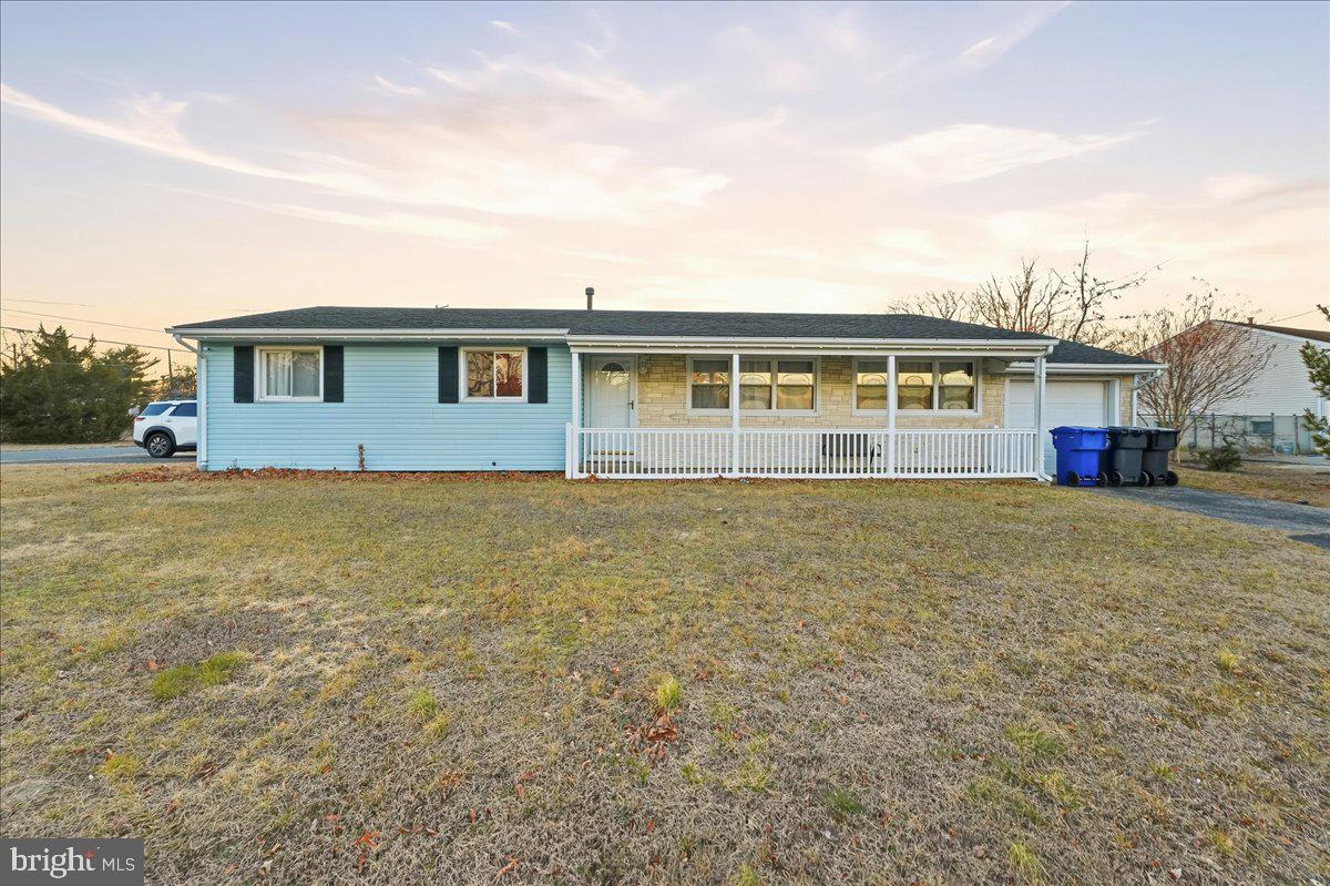 980 Fischer Blvd Property Photo 1