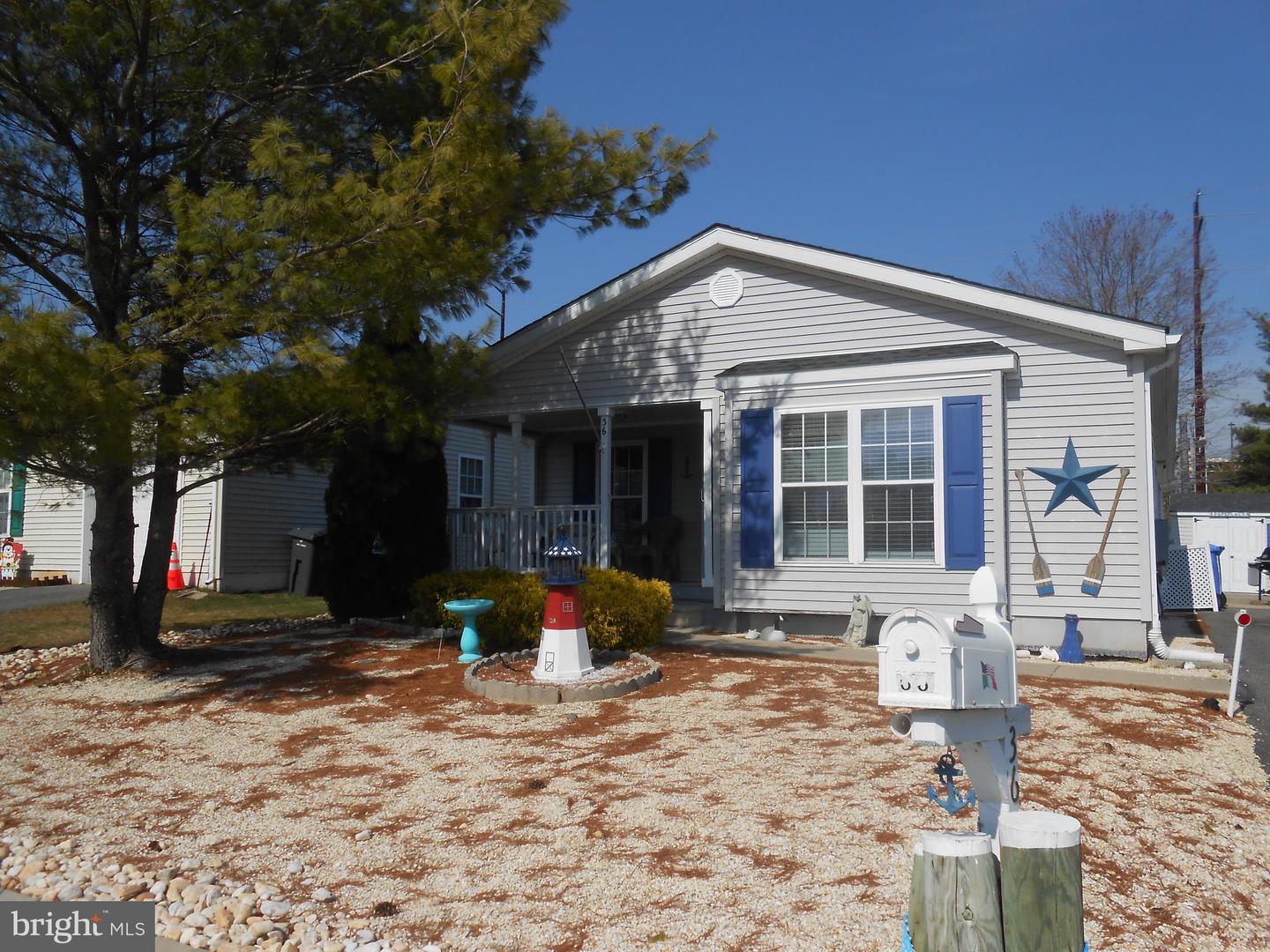36 Fort Lee Dr Property Photo 4