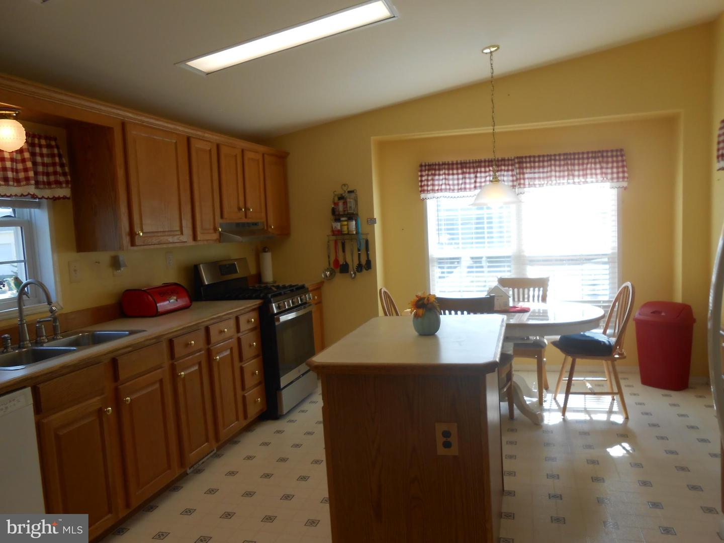 36 Fort Lee Dr Property Photo 14