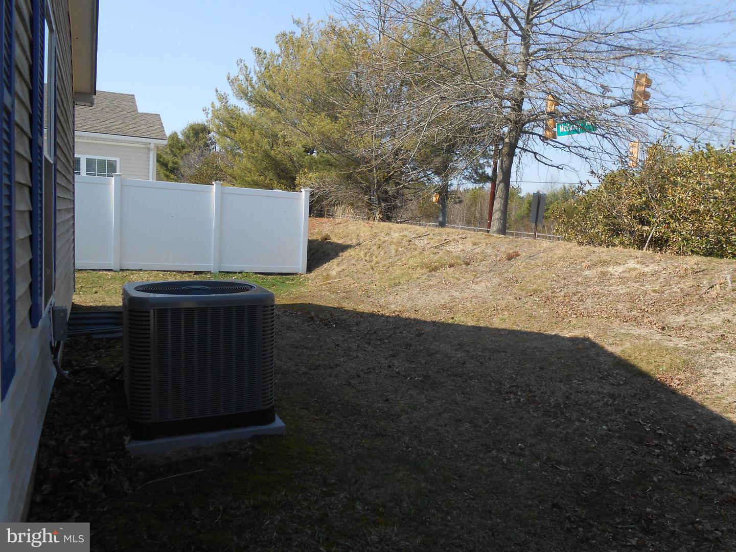 36 Fort Lee Dr Property Photo 34