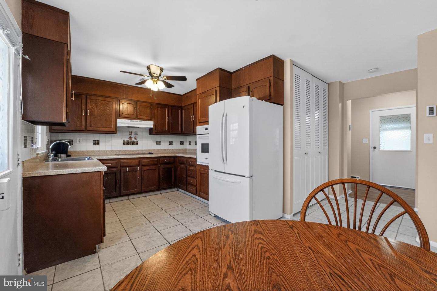 1263b Hamilton Court Property Photo 6