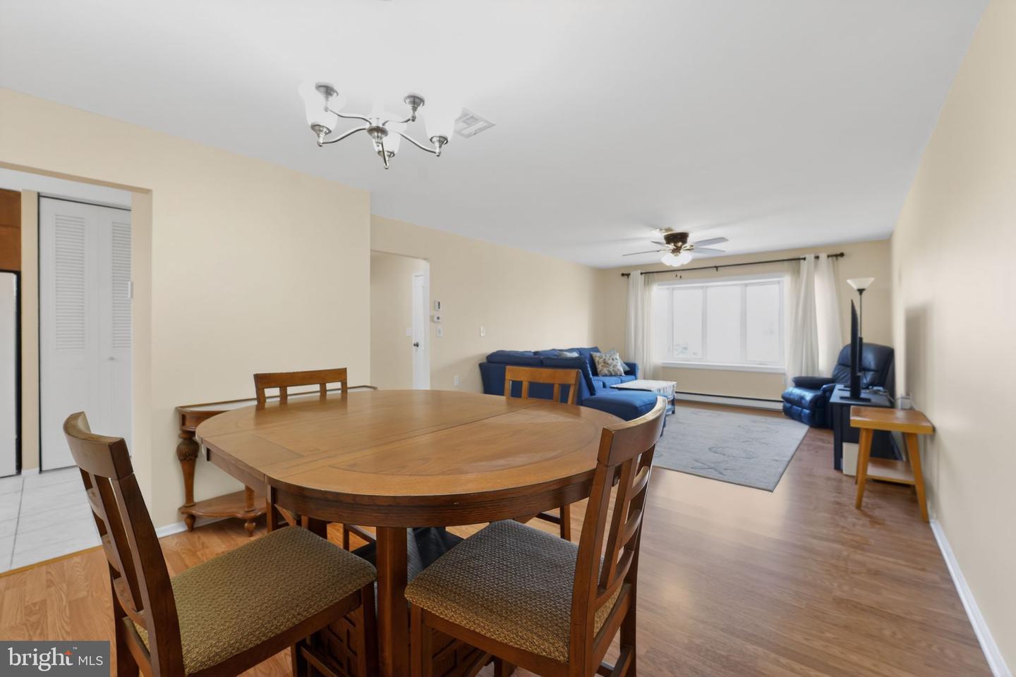 1263b Hamilton Court Property Photo 8