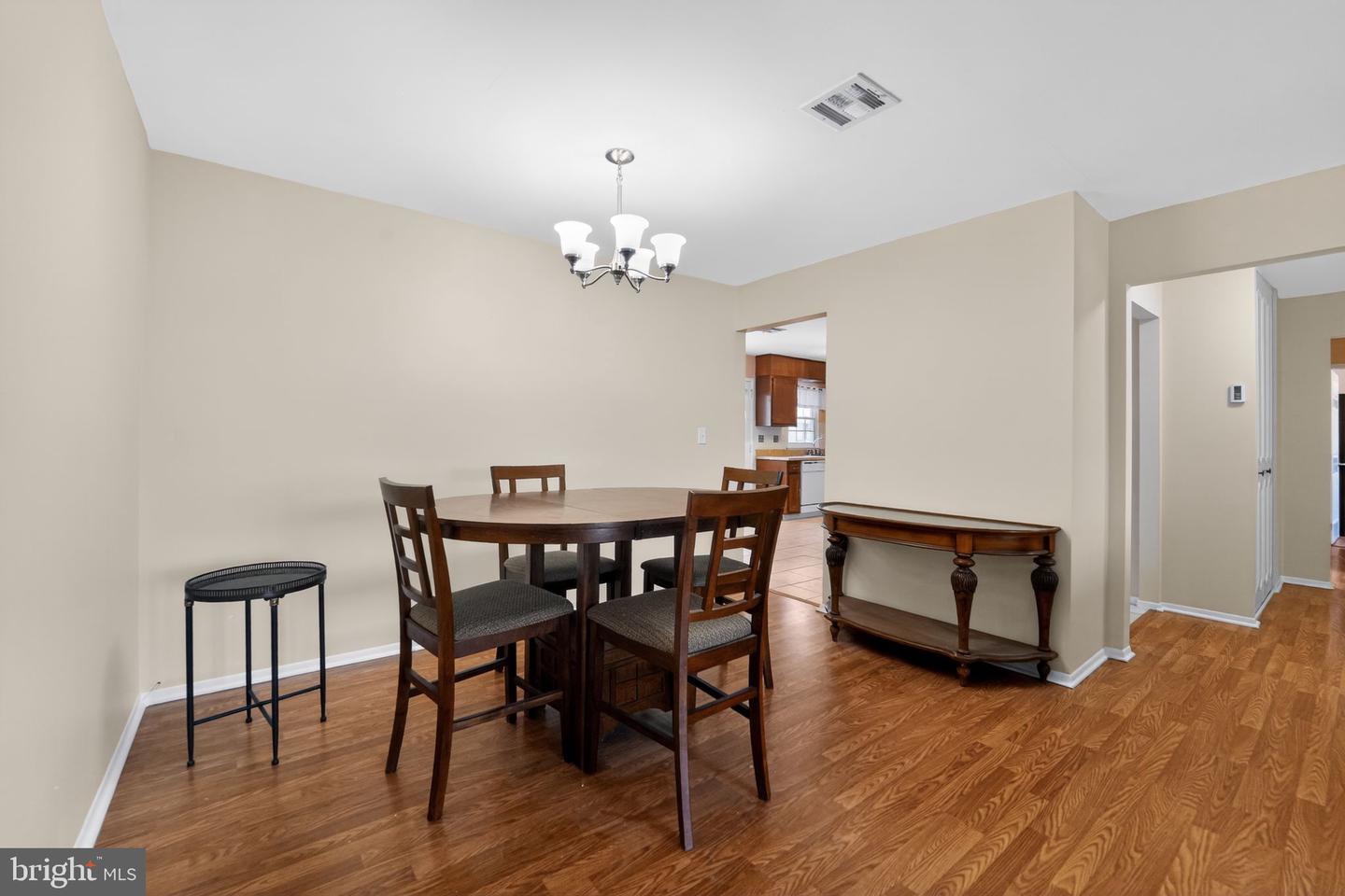 1263b Hamilton Court Property Photo 13