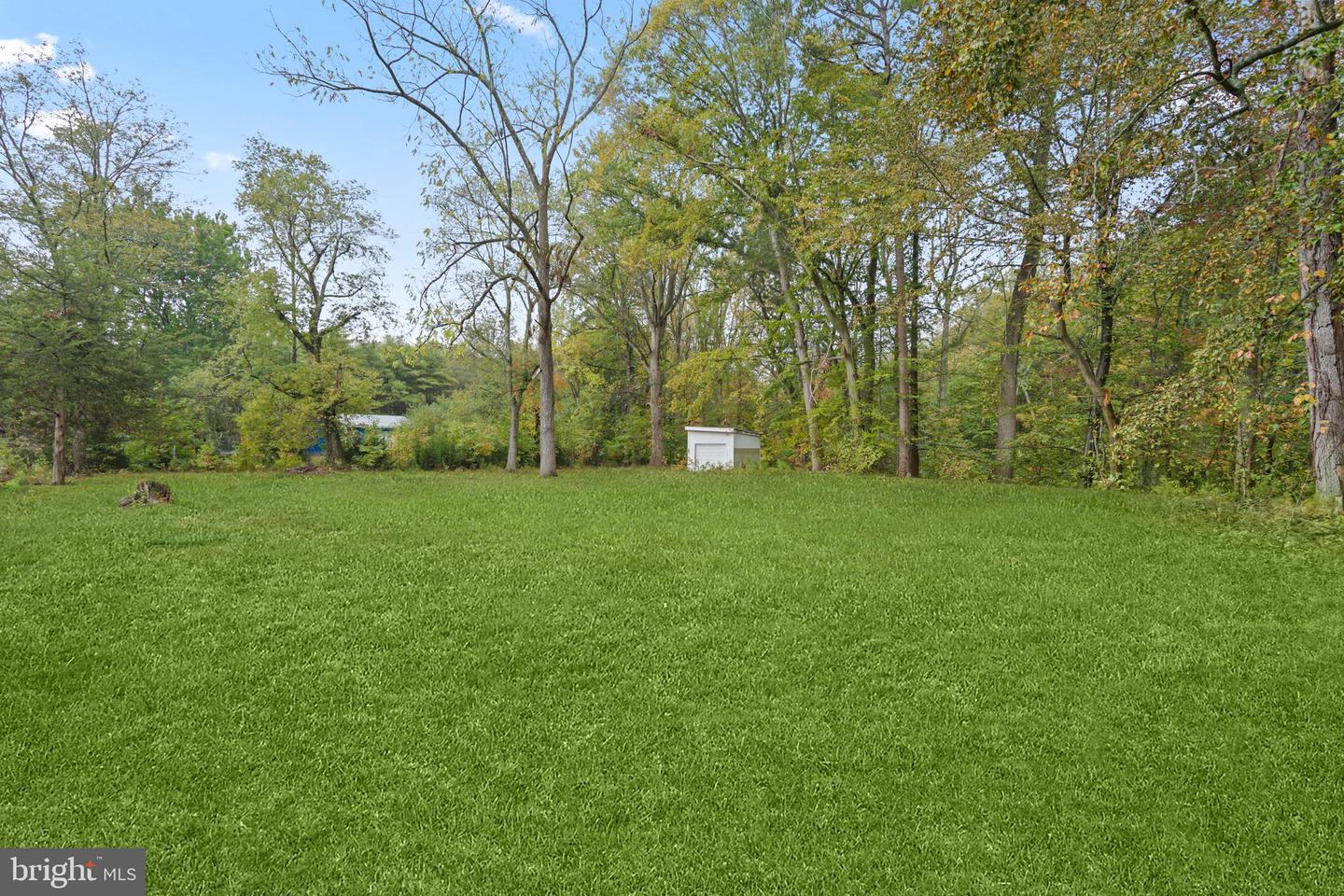 393 E Millstream Rd Property Photo 28