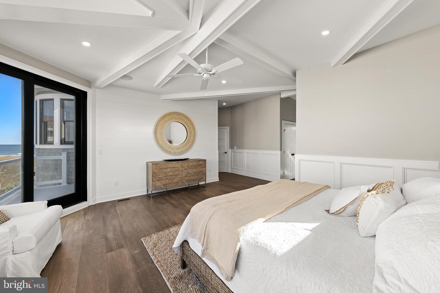 11 E 30th St Property Photo 35