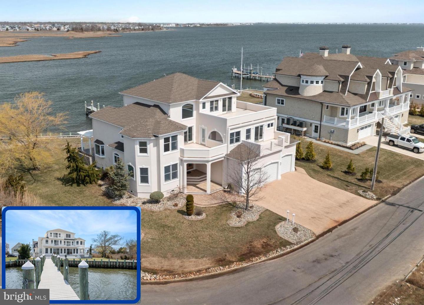 1100 Island Dr Property Photo 1