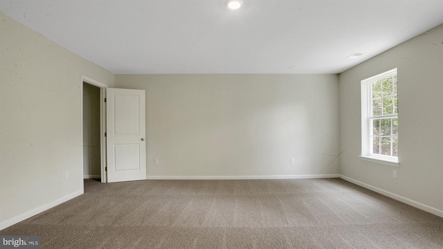 16 Half Hitch Rd Property Photo 17