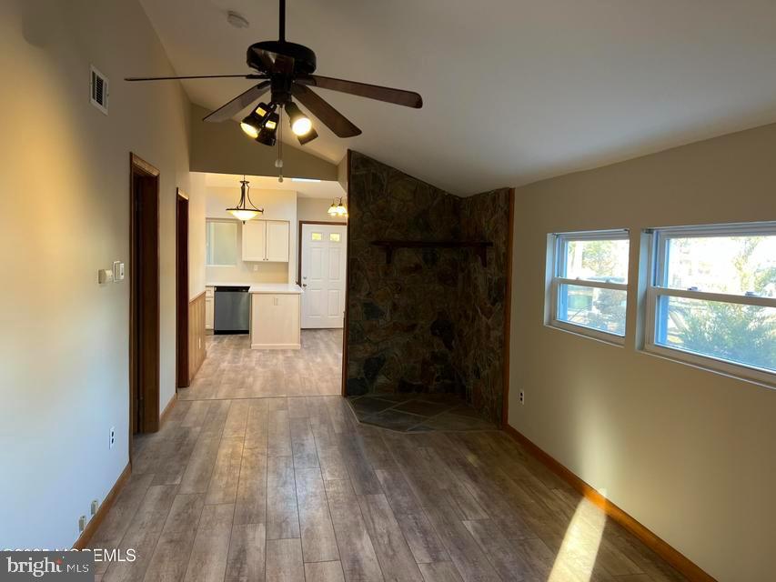 49 Maple St Property Photo 10