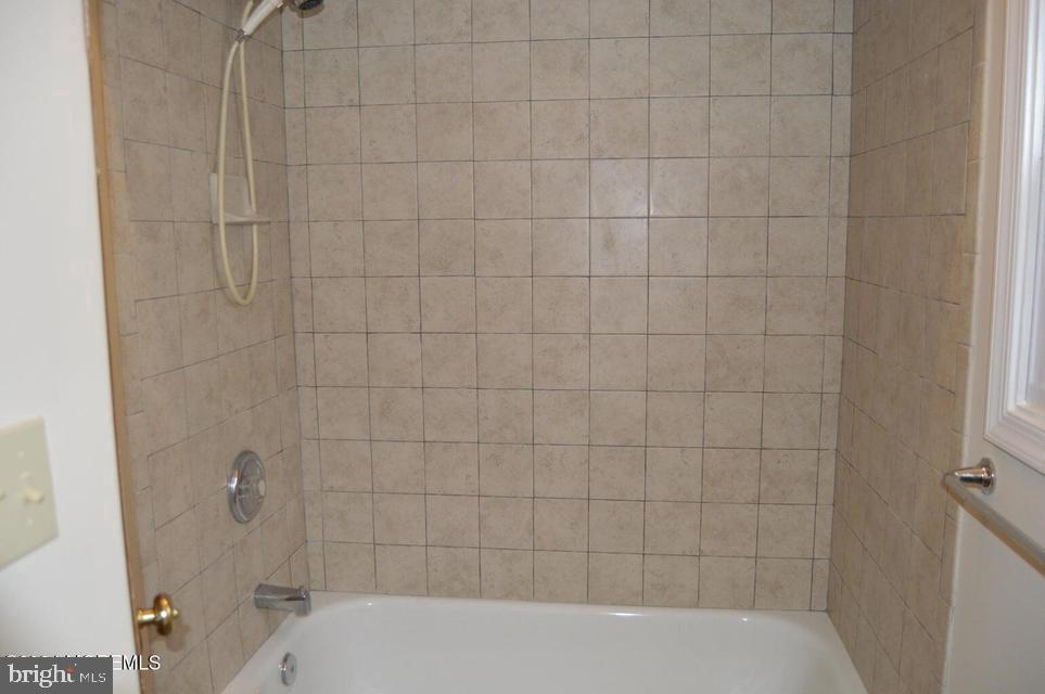 49 Maple St Property Photo 14