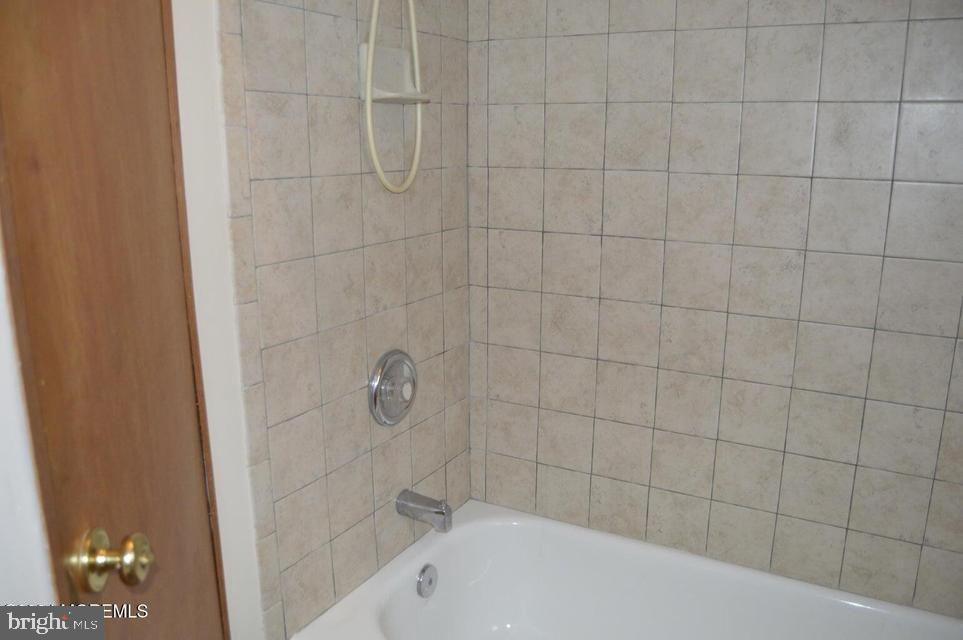 49 Maple St Property Photo 15