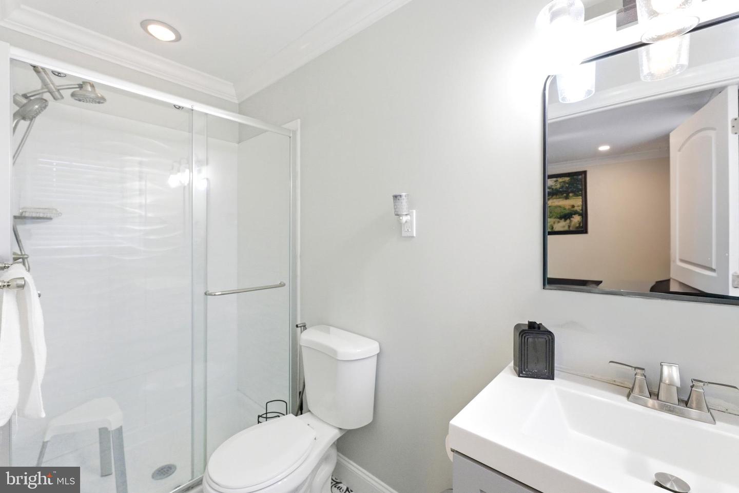 16-b Cambridge Cir #b Property Photo 15