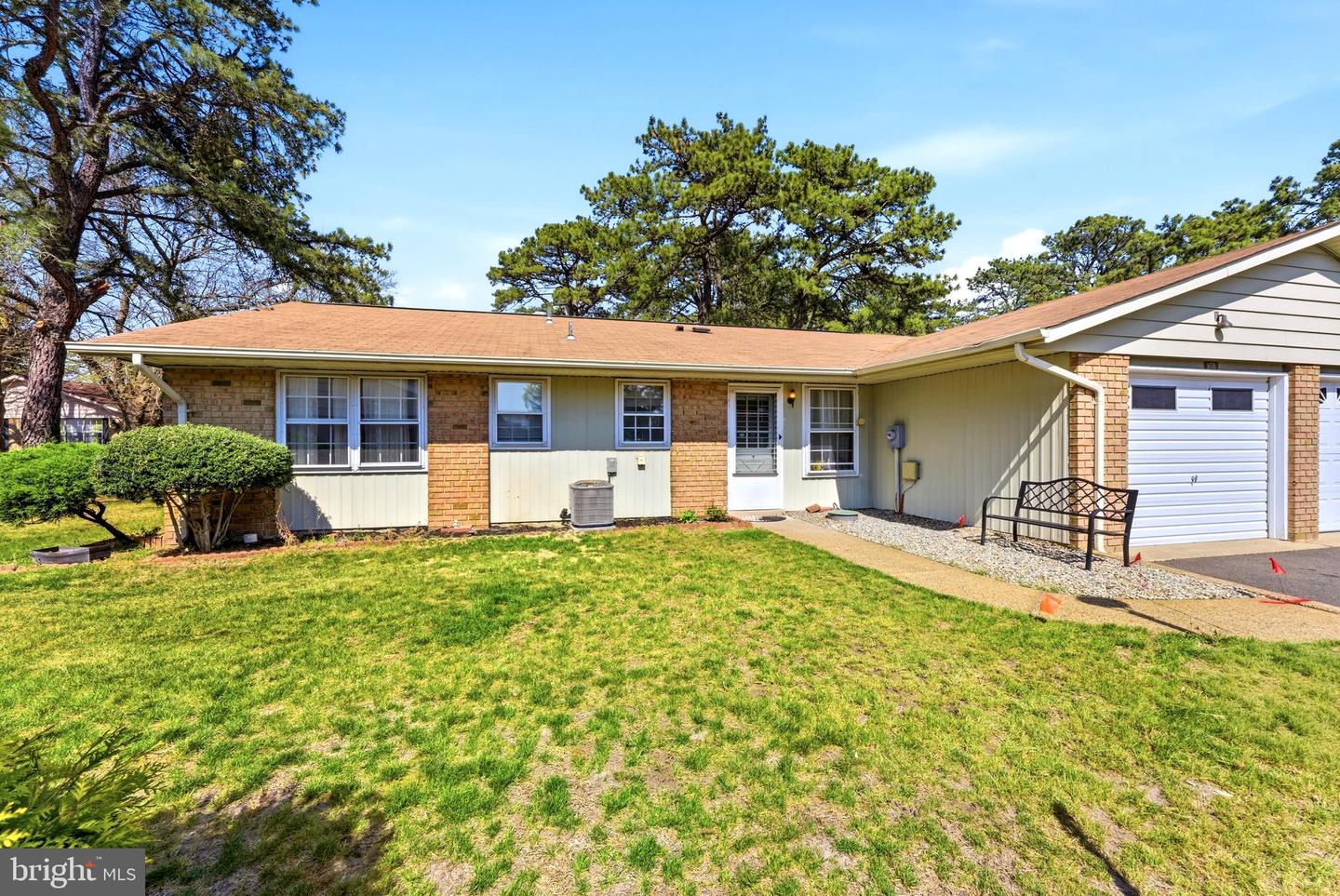 16-b Cambridge Cir #b Property Photo 18