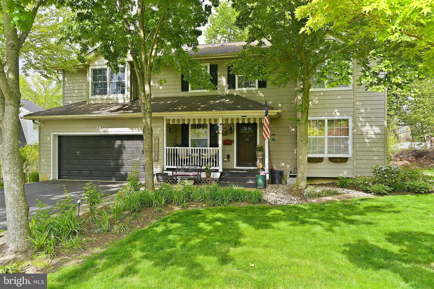2 Maiden Ln Property Photo 1