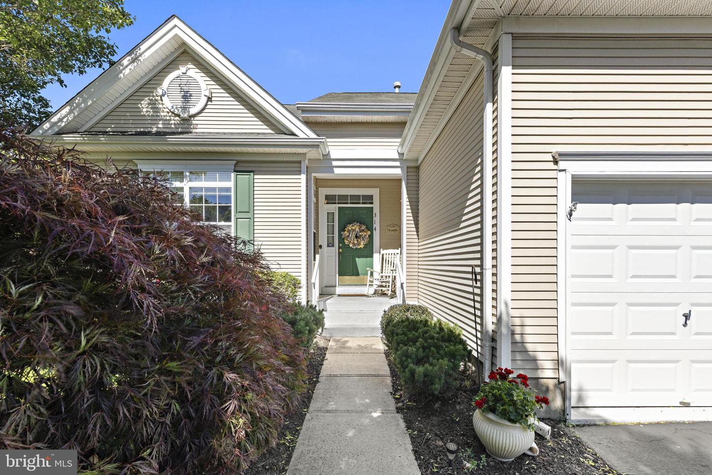 314 GOLF VIEW DR