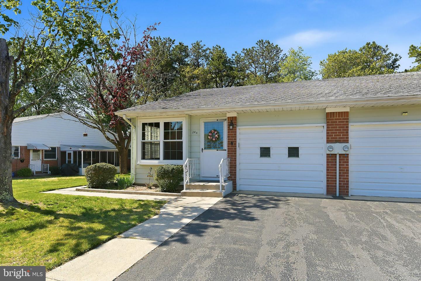 24 Salem Dr Property Photo 2