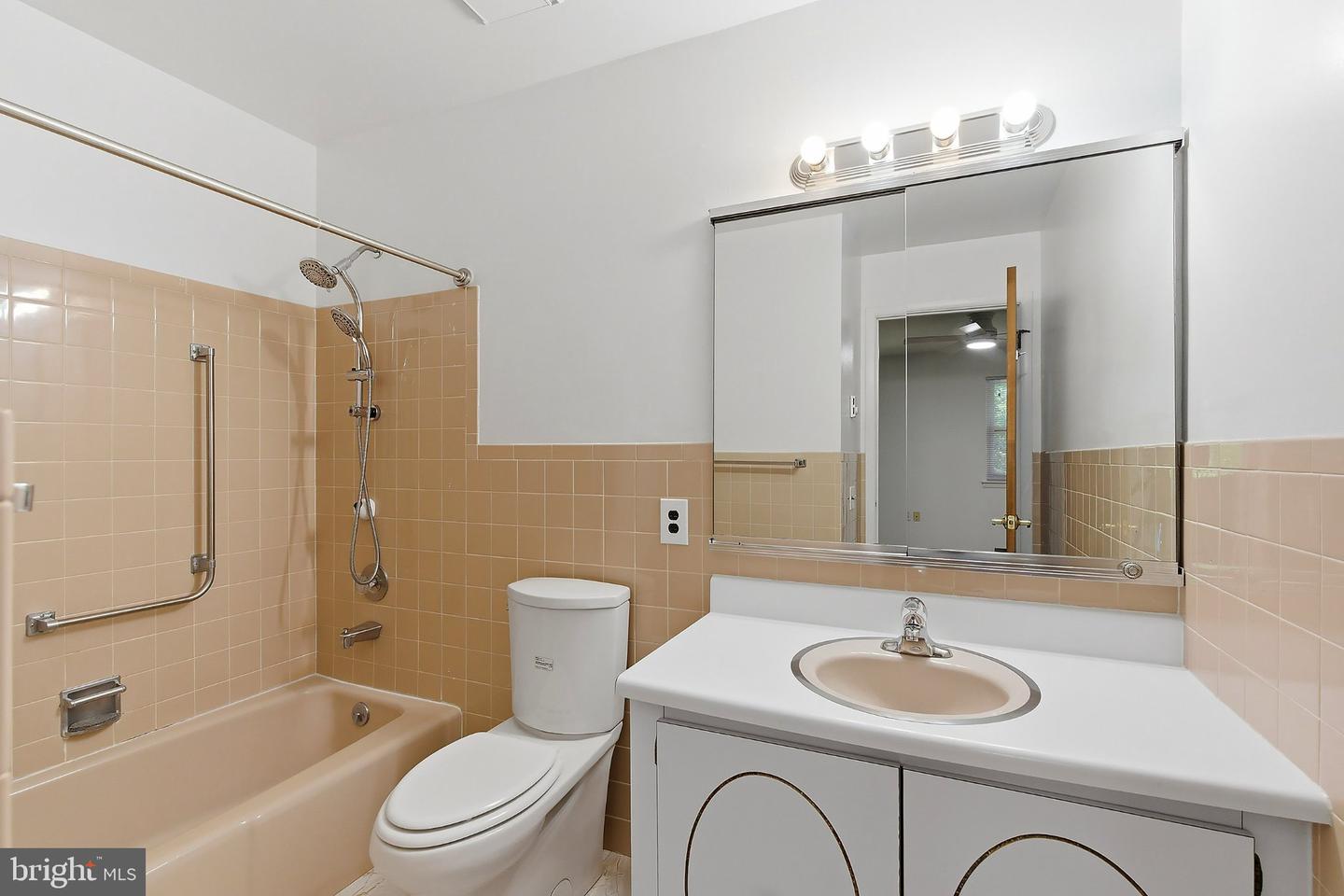 24 Salem Dr Property Photo 18
