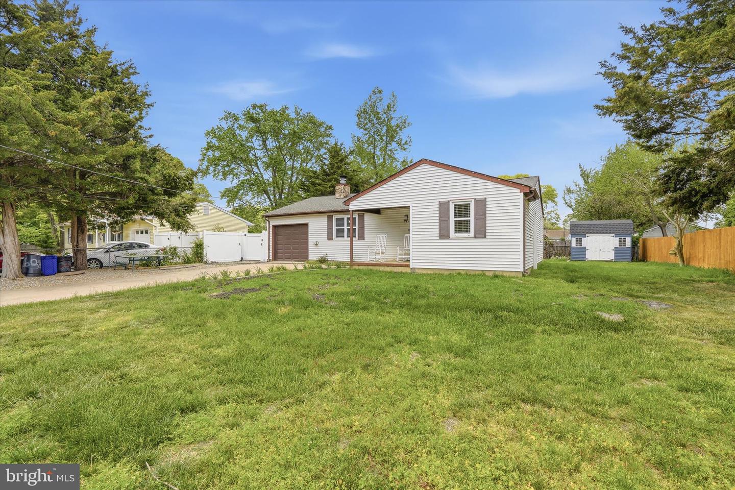 404 Cedar Dr Property Photo 4