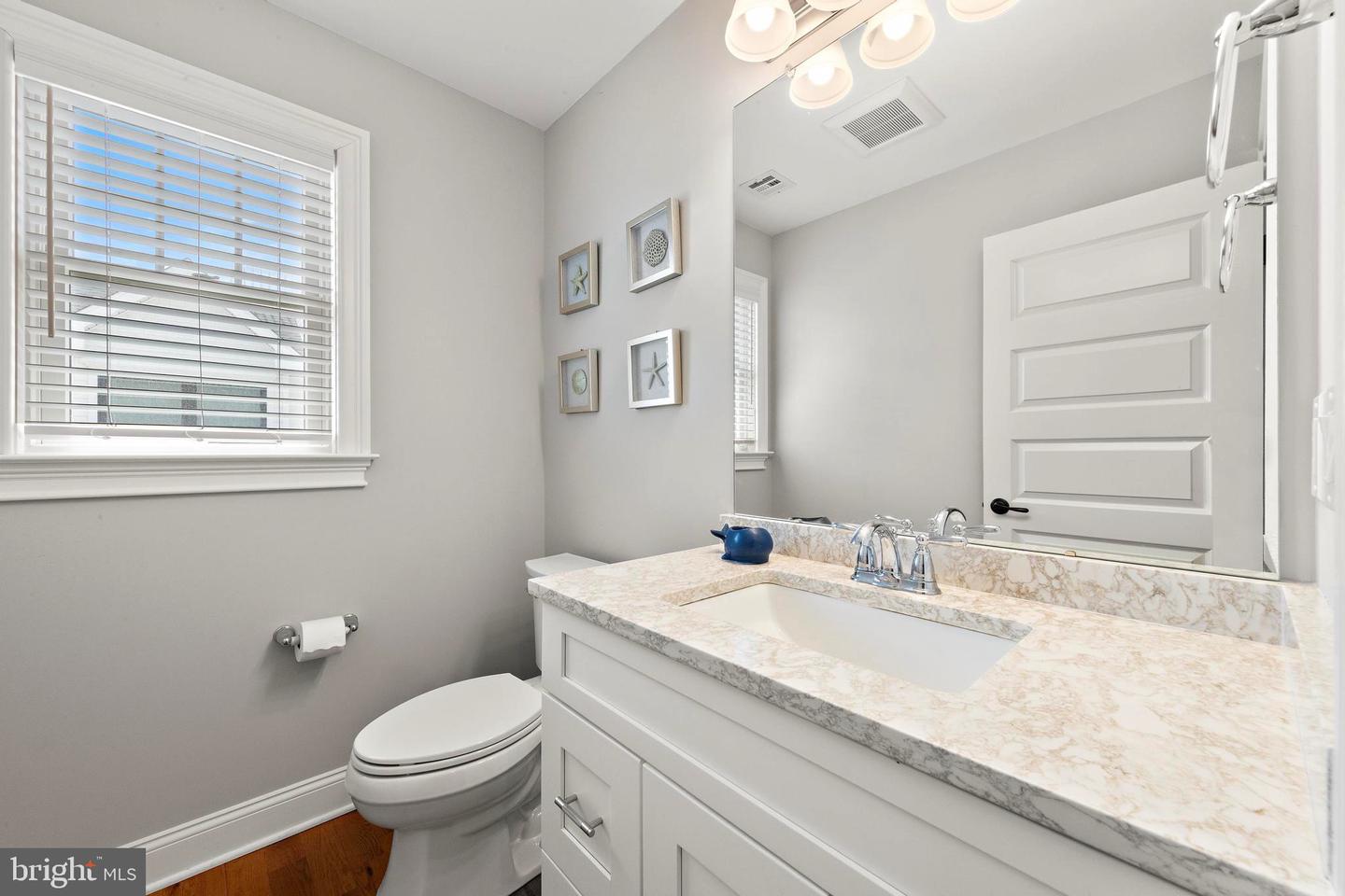 13600 Long Beach Blvd Property Photo 42