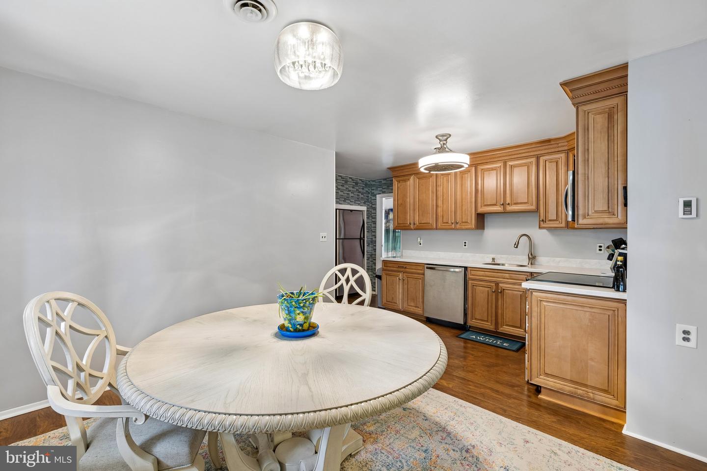 4 Ohio #b Property Photo 7