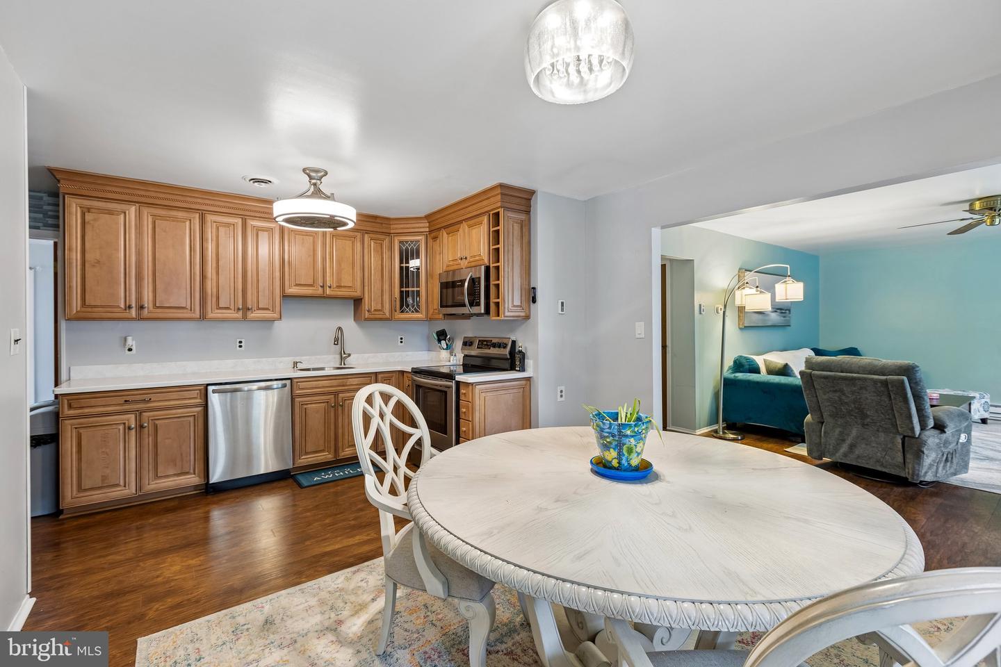 4 Ohio #b Property Photo 8