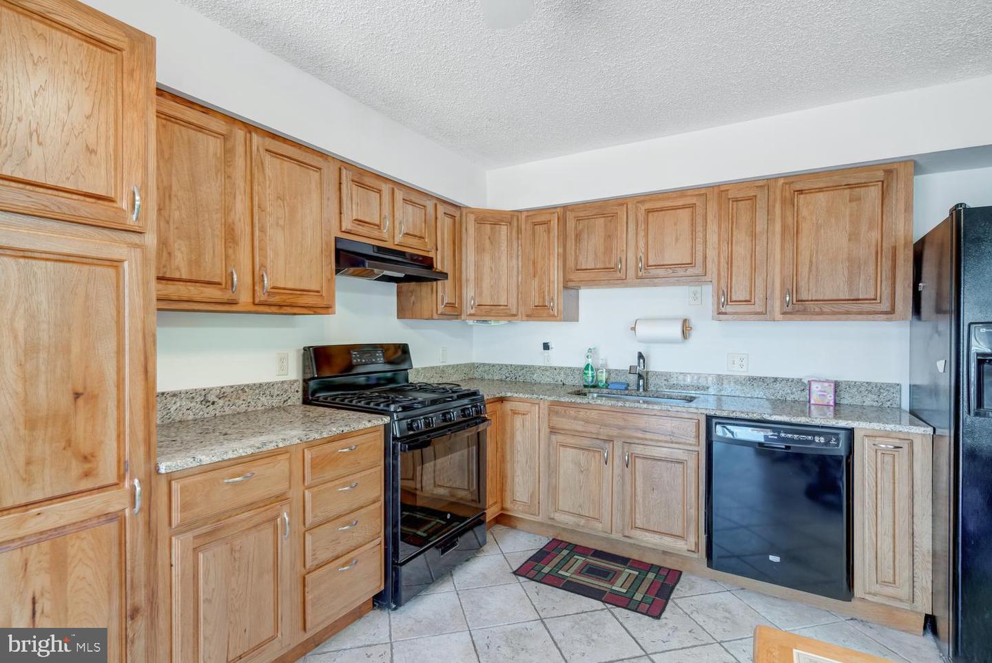 12 N Hollywood Blvd Property Photo 19